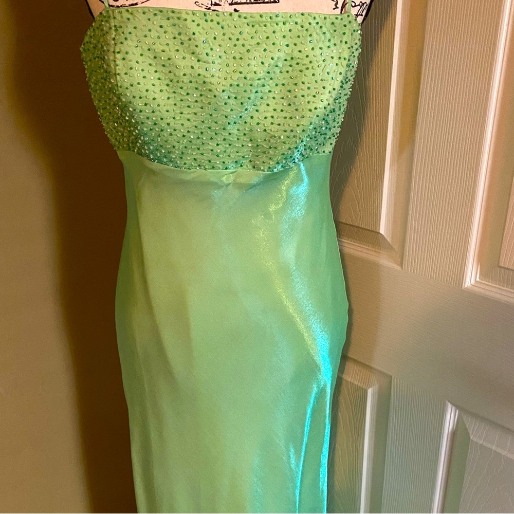 Fully lined Sexy maxi semi formal/prom dress